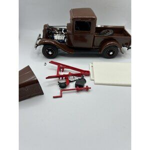 Lindberg Ford 1934 Pick Up Model Truck Built 1/25 Scale